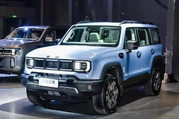 BAIC BJ40e EREV, SUV Off-Road Elektrik dengan Jangkauan 1.200 Km Siap Meluncur 7 April 2025