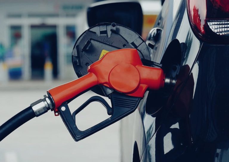 Cara Menghemat Bahan Bakar Secara Efektif Saat Berkendara Jarak Jauh